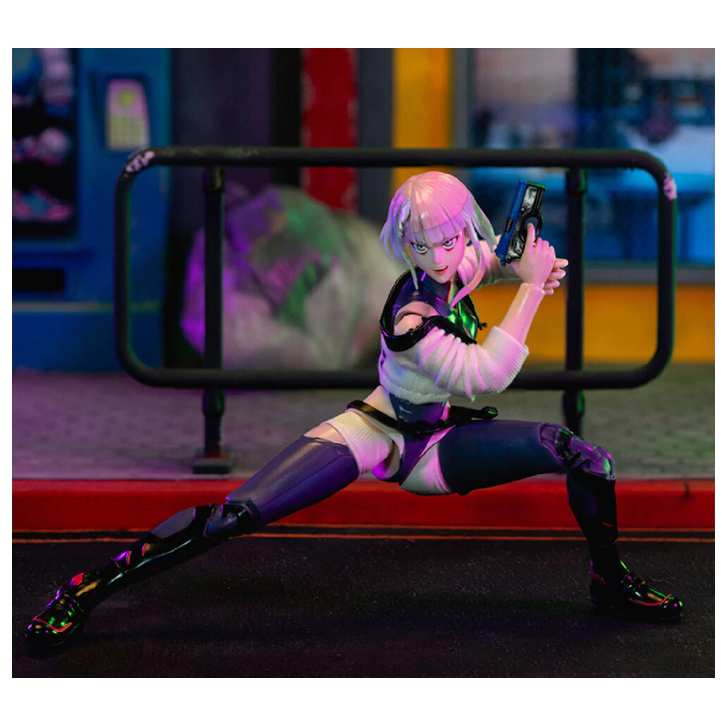 Cyberpunk Edgerunners Lucy Figur 15 cm Produktfoto