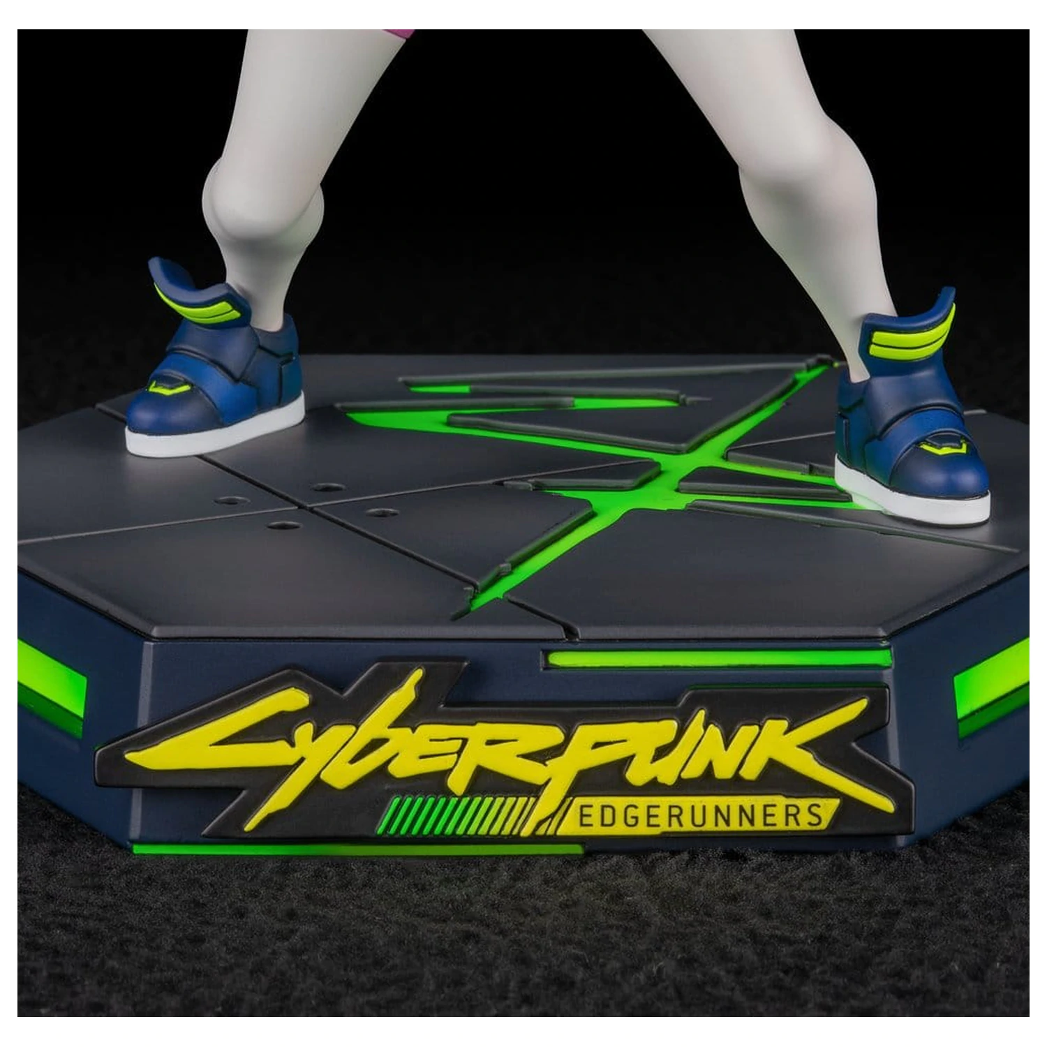 Cyberpunk Edgerunners PVC Figur Rebecca 15 cm Produktfoto