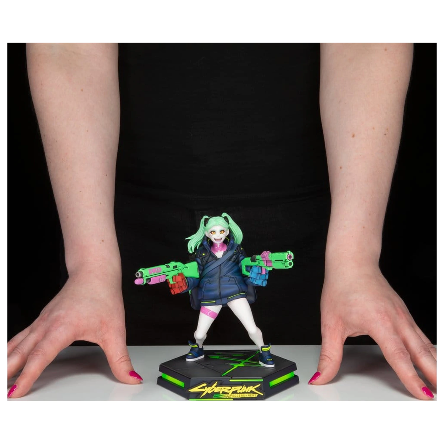 Cyberpunk Edgerunners PVC Figur Rebecca 15 cm Produktfoto