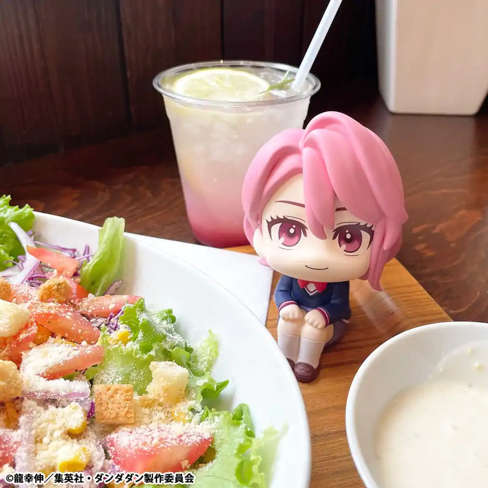 Dandadan Look Up PVC Statue Aira 11 cm Produktfoto