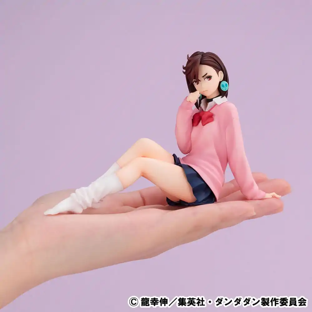 Dandadan Melty Princess PVC Statue Momo Palm Size 9 cm Produktfoto