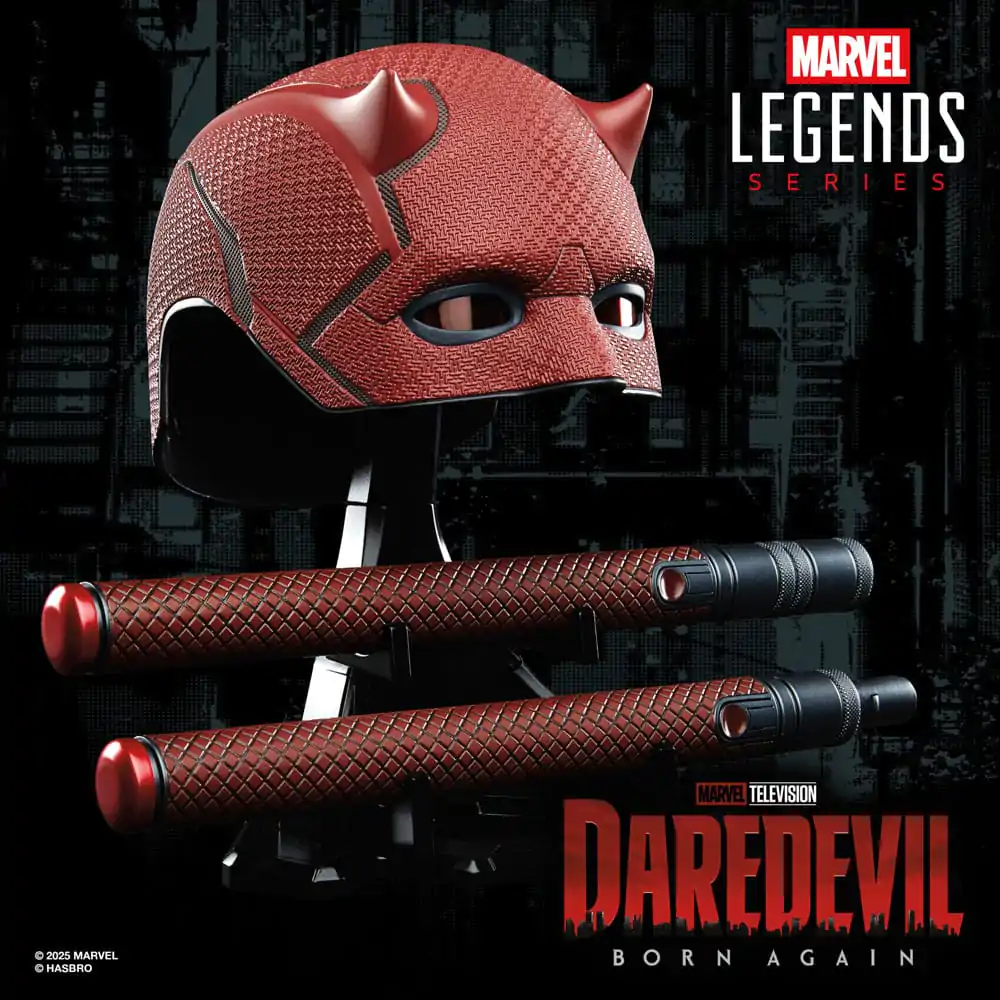 Daredevil: Born Again Premium Rollenspielmaske und Schlagstock Produktfoto