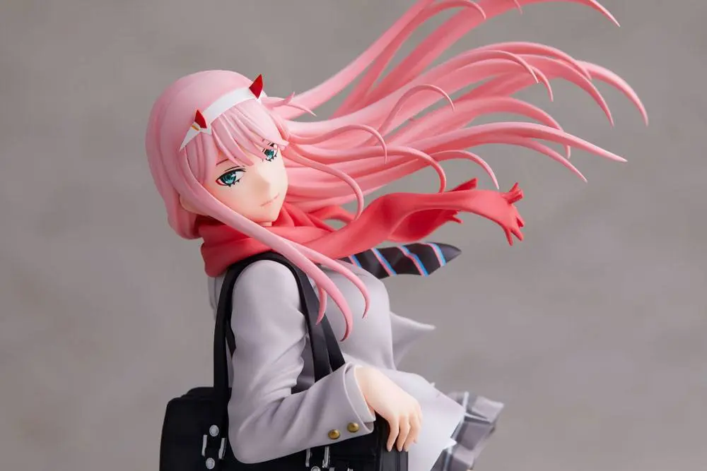 Darling in the Franxx PVC Statue 1/7 Zero Two School Uniform Version 29 cm Produktfoto