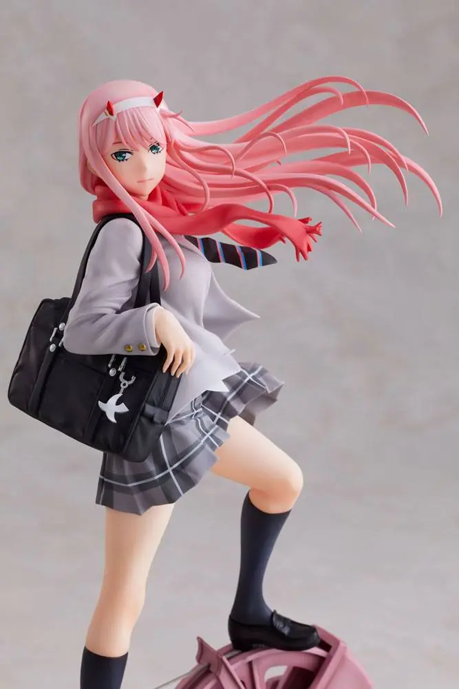 Darling in the Franxx PVC Statue 1/7 Zero Two School Uniform Version 29 cm Produktfoto