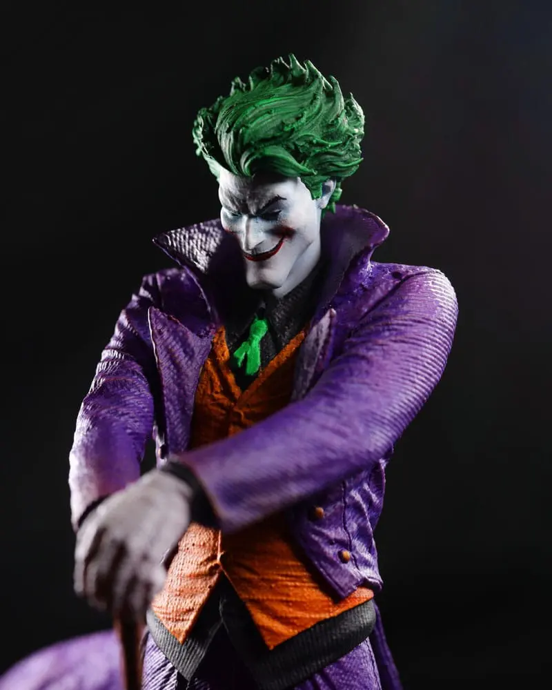 DC Comics Statue 1/10 The Joker by Guillem March 18 cm termékfotó