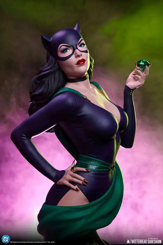 DC Comics Büste 1/3 Catwoman 39 cm Produktfoto