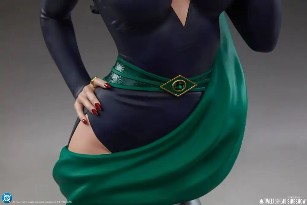 DC Comics Büste 1/3 Catwoman 39 cm Produktfoto