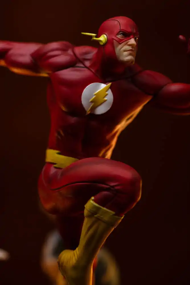 DC Comics Art Scale Statue 1/10 Flash 25 cm Produktfoto