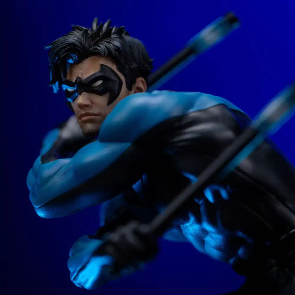 DC Comics Art Scale Statue 1/10 Nightwing 27 cm Produktfoto