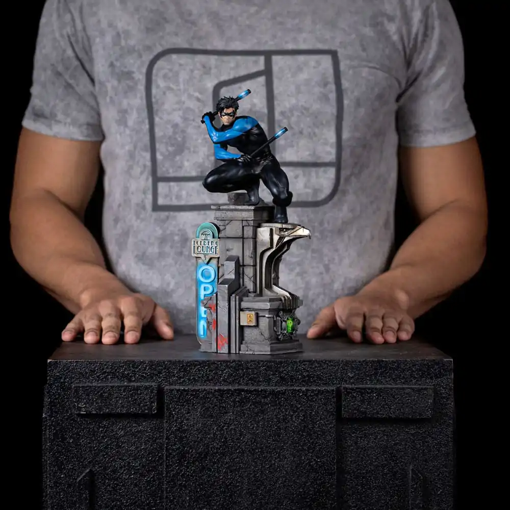 DC Comics Art Scale Statue 1/10 Nightwing 27 cm Produktfoto