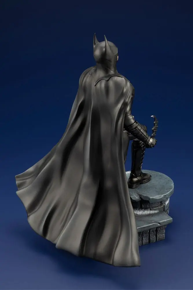 DC Comics ARTFX Statue 1/6 The Flash Movie Batman 34 cm termékfotó