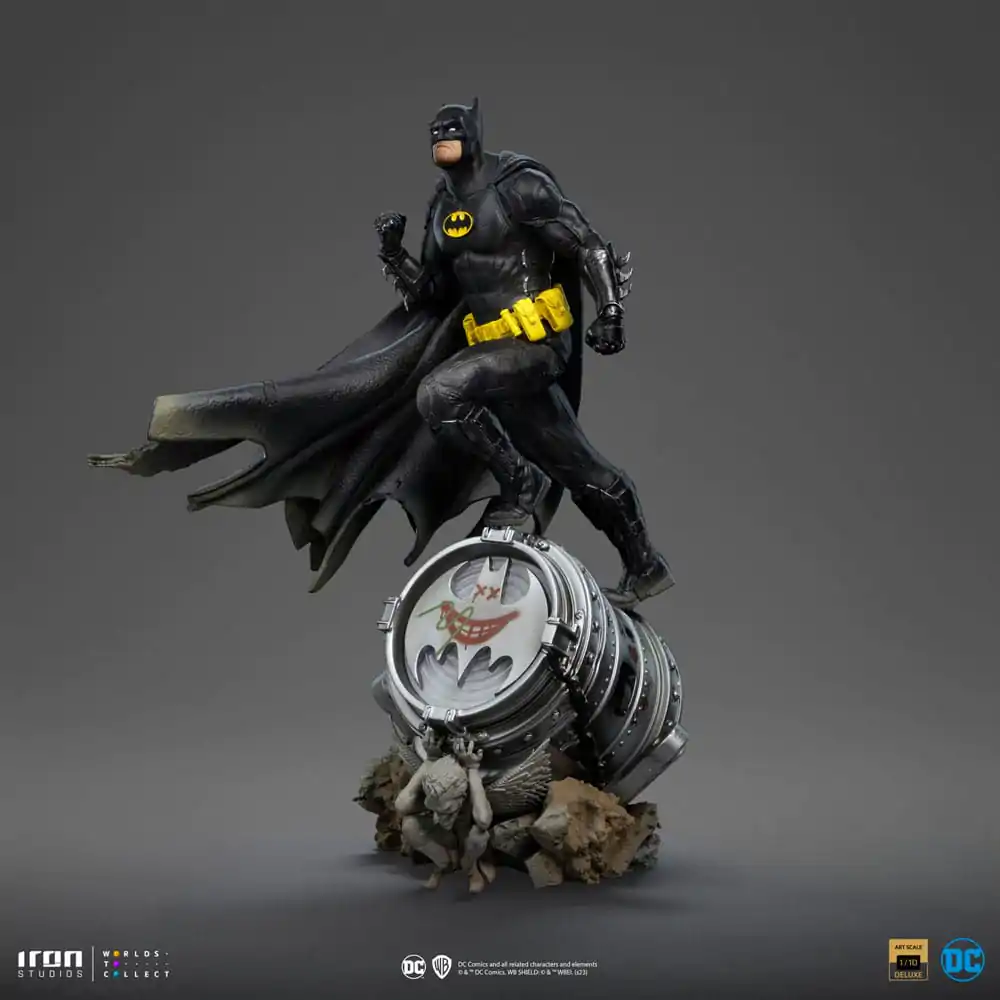 DC Comics BDS Art Scale Statue 1/10 Batman Deluxe (Black Version Exclusive) heo EU Exclusive 30 cm termékfotó