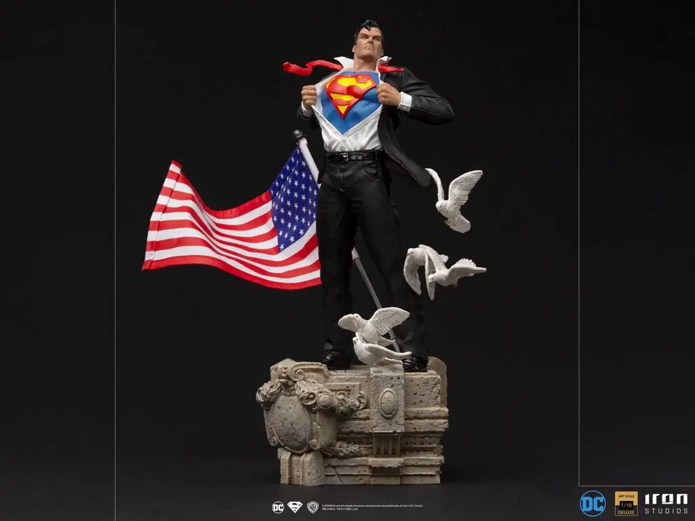 DC Comics Deluxe Art Scale Statue 1/10 Clark Kent 29 cm Produktfoto
