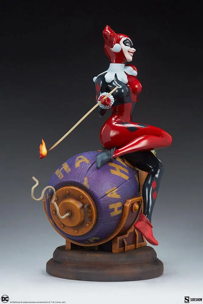 DC Comics Diorama Harley Quinn and The Joker 35 cm Produktfoto
