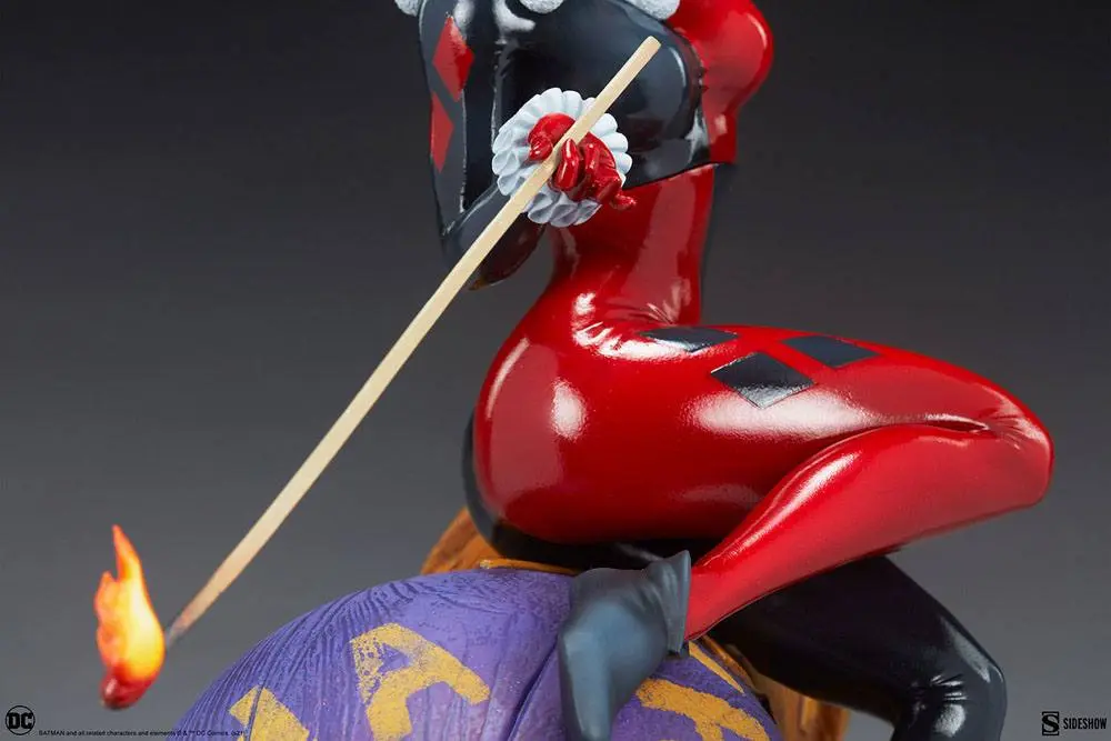 DC Comics Diorama Harley Quinn and The Joker 35 cm Produktfoto