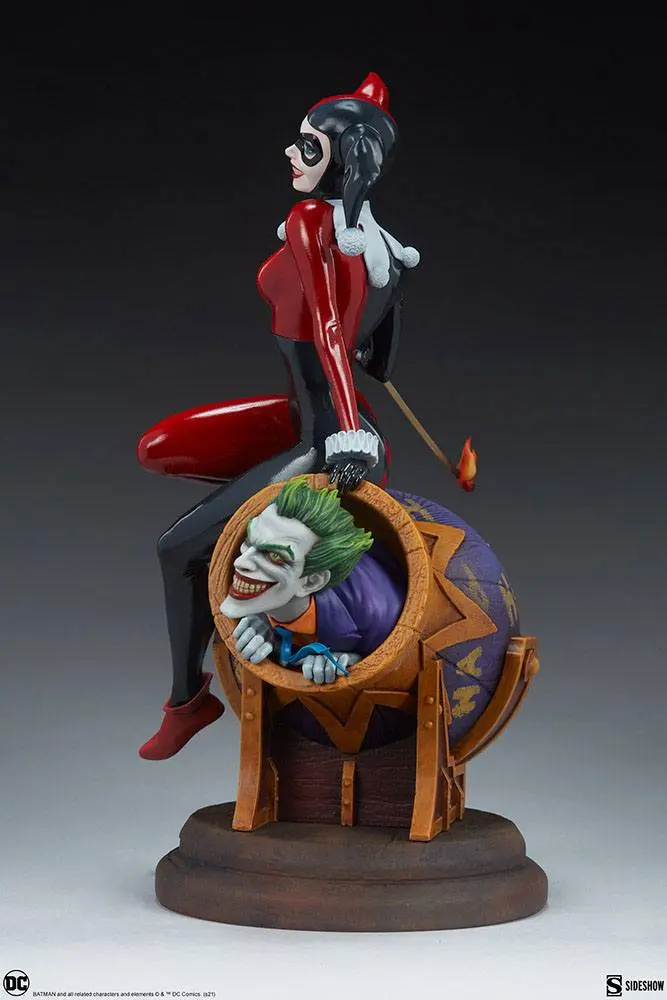 DC Comics Diorama Harley Quinn and The Joker 35 cm Produktfoto
