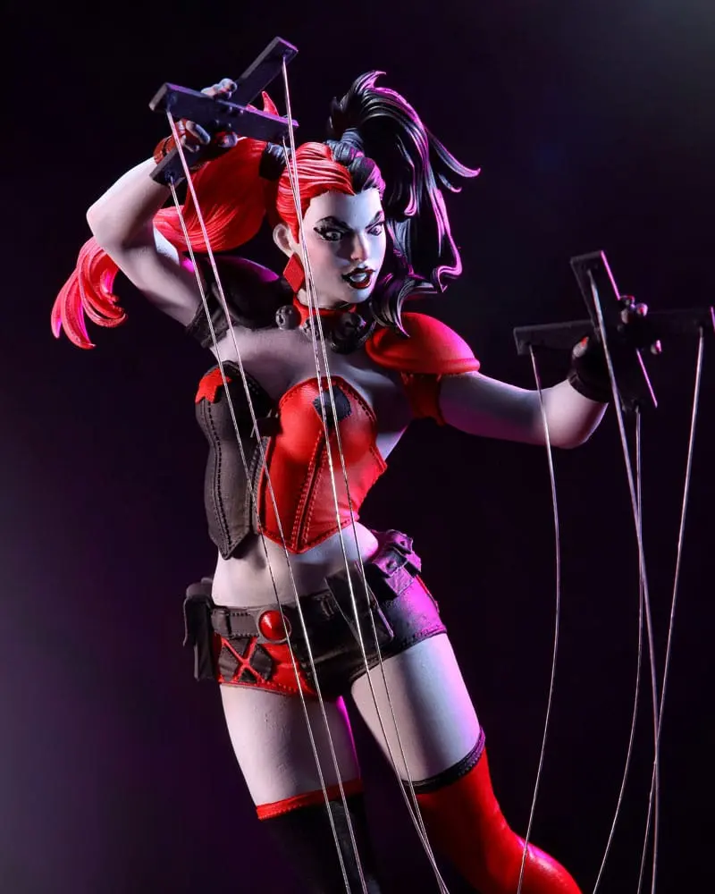DC Comics Red, White & Black Statue 1/10 Harley Quinn by Emanuela Lupacchino 18 cm Produktfoto
