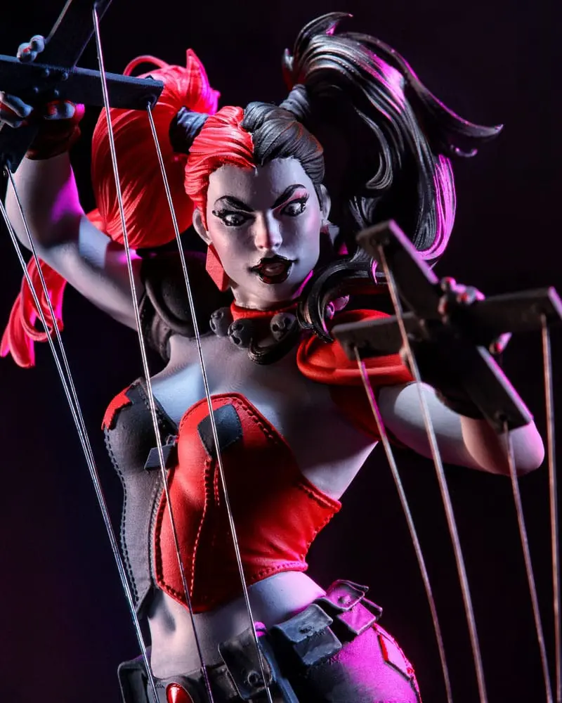DC Comics Red, White & Black Statue 1/10 Harley Quinn by Emanuela Lupacchino 18 cm Produktfoto