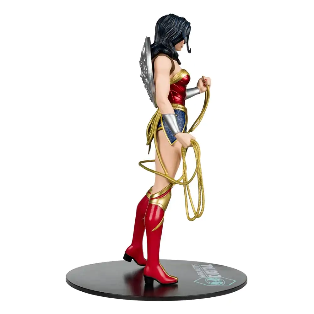 DC Direct PVC Statue 1/6 Wonder Woman by Jim Lee 30 cm termékfotó