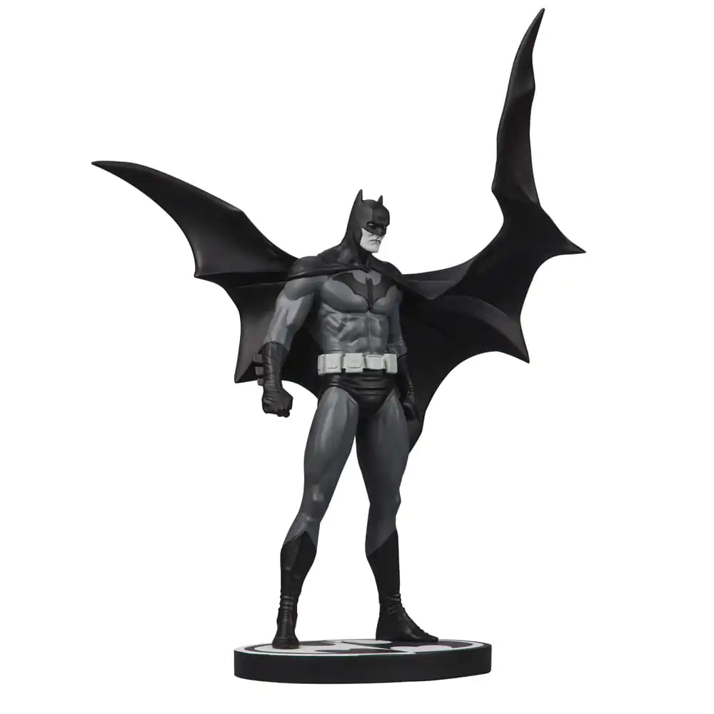 DC Direct Resin Statue Batman Black & White Batman (by Jorge Jimenez) 27 cm termékfotó