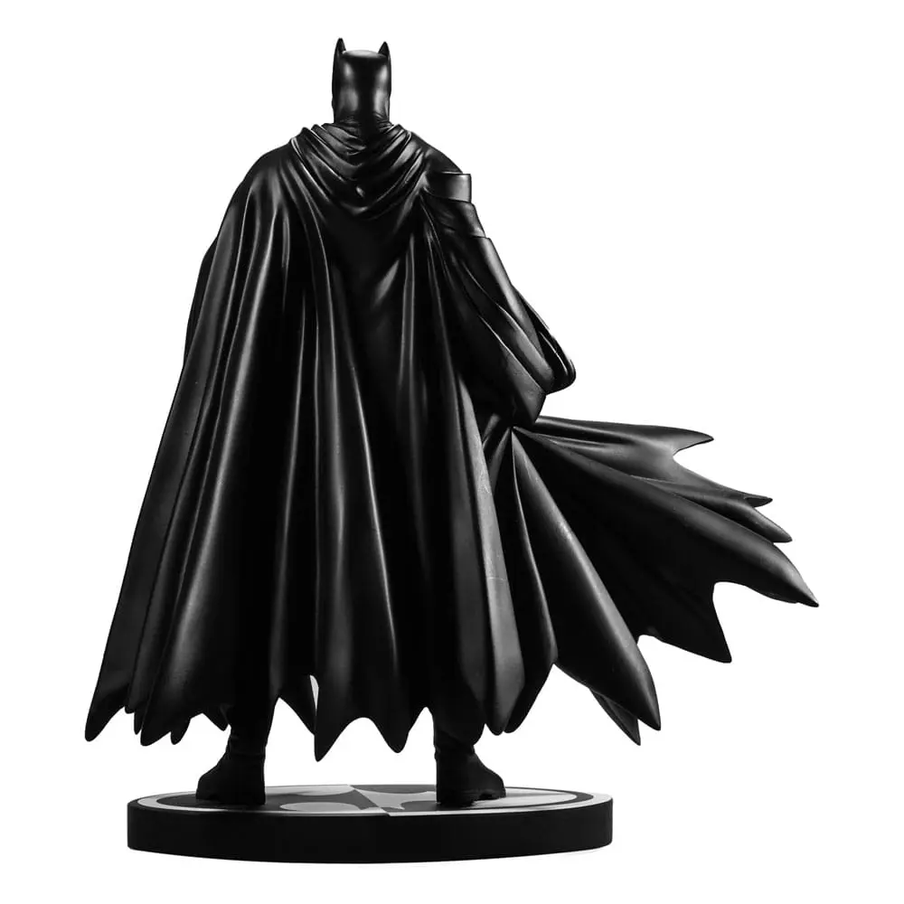 DC Direct Resin Statue Batman Black & White (Batman by Lee Weeks) 19 cm Produktfoto