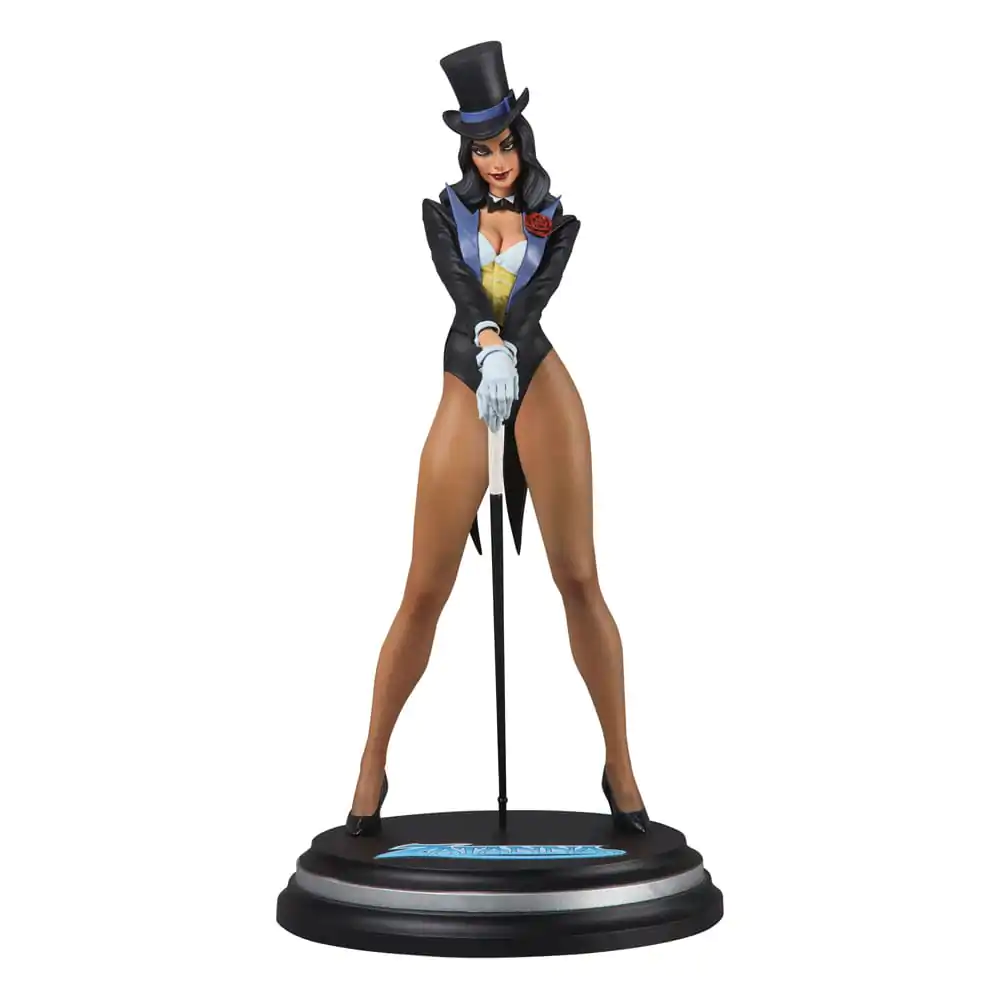 DC Direct DC Cover Girls Resin Statue Zatanna by J. Scott Campbell 23 cm termékfotó