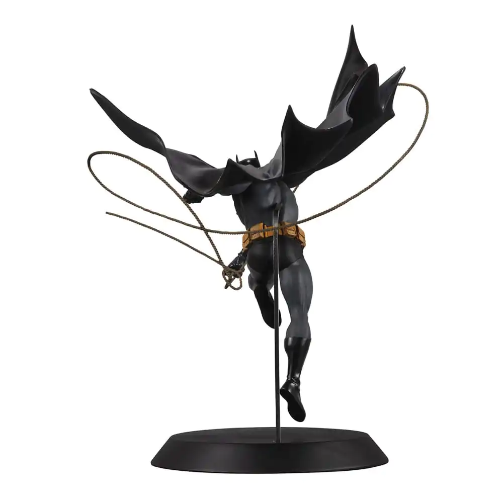 DC Direct Resin Statue DC Designer Series Batman (by Dan Mora) 40 cm termékfotó