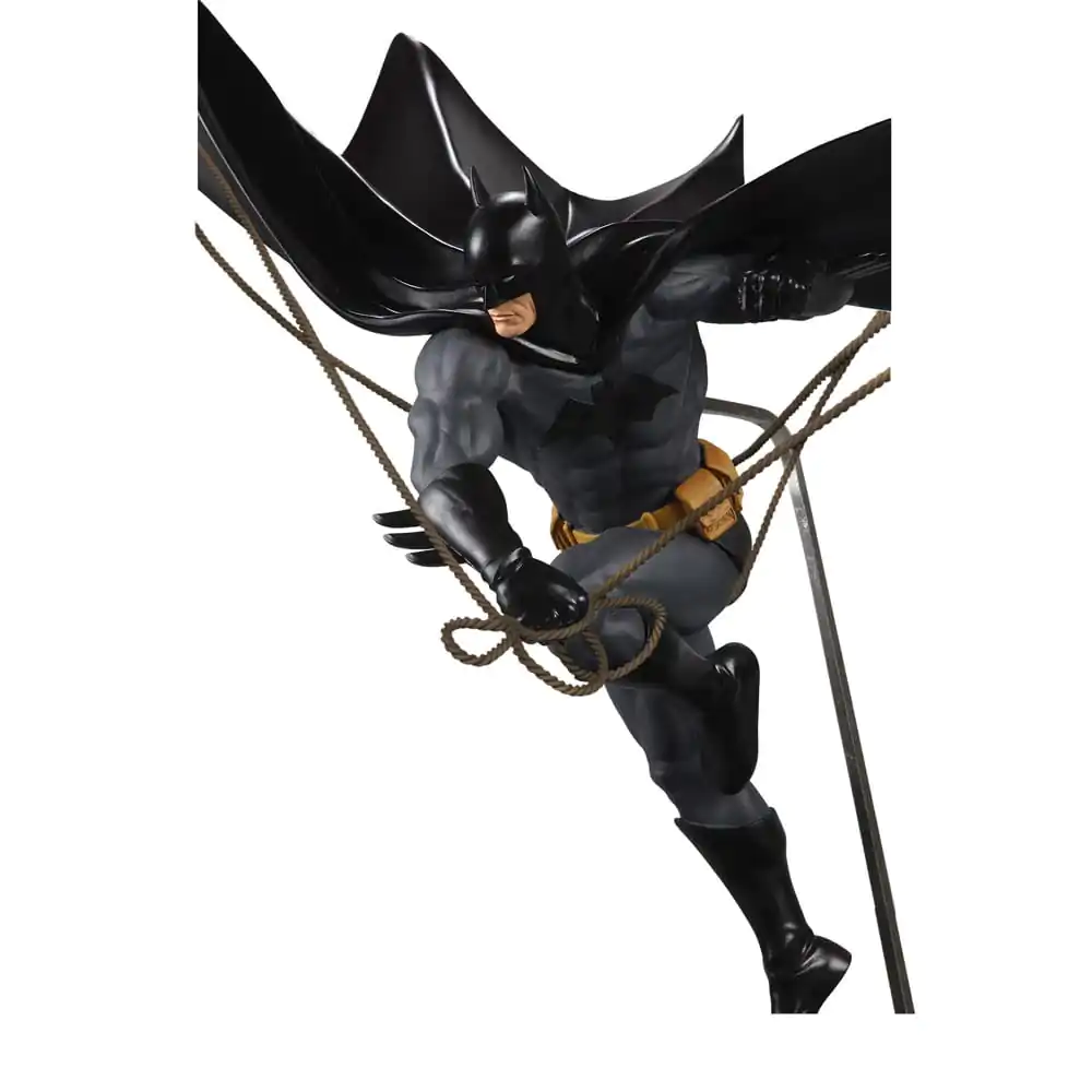 DC Direct Resin Statue DC Designer Series Batman (by Dan Mora) 40 cm termékfotó