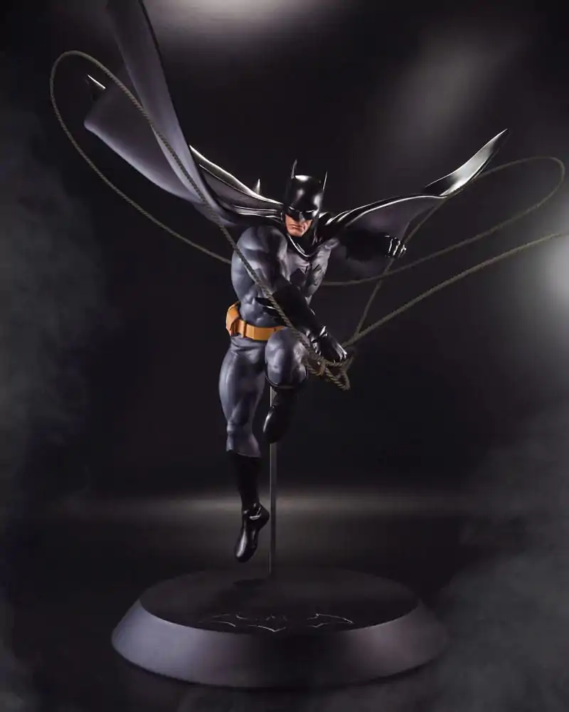 DC Direct Resin Statue DC Designer Series Batman (by Dan Mora) 40 cm termékfotó