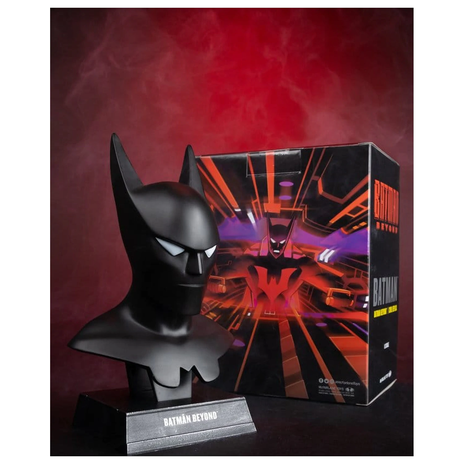 DC Direct Prop Replik 1/3 Batman Cowl (Batman Beyond Animated) 18 cm Produktfoto
