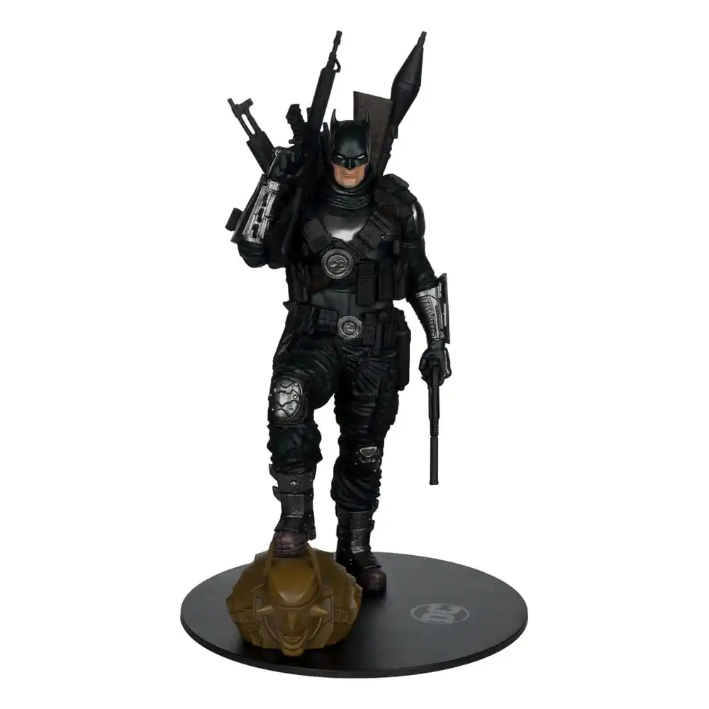 DC Direct PVC Statue The Grim Knight (Dark Multiverse) (Gold Label) 30 cm Produktfoto
