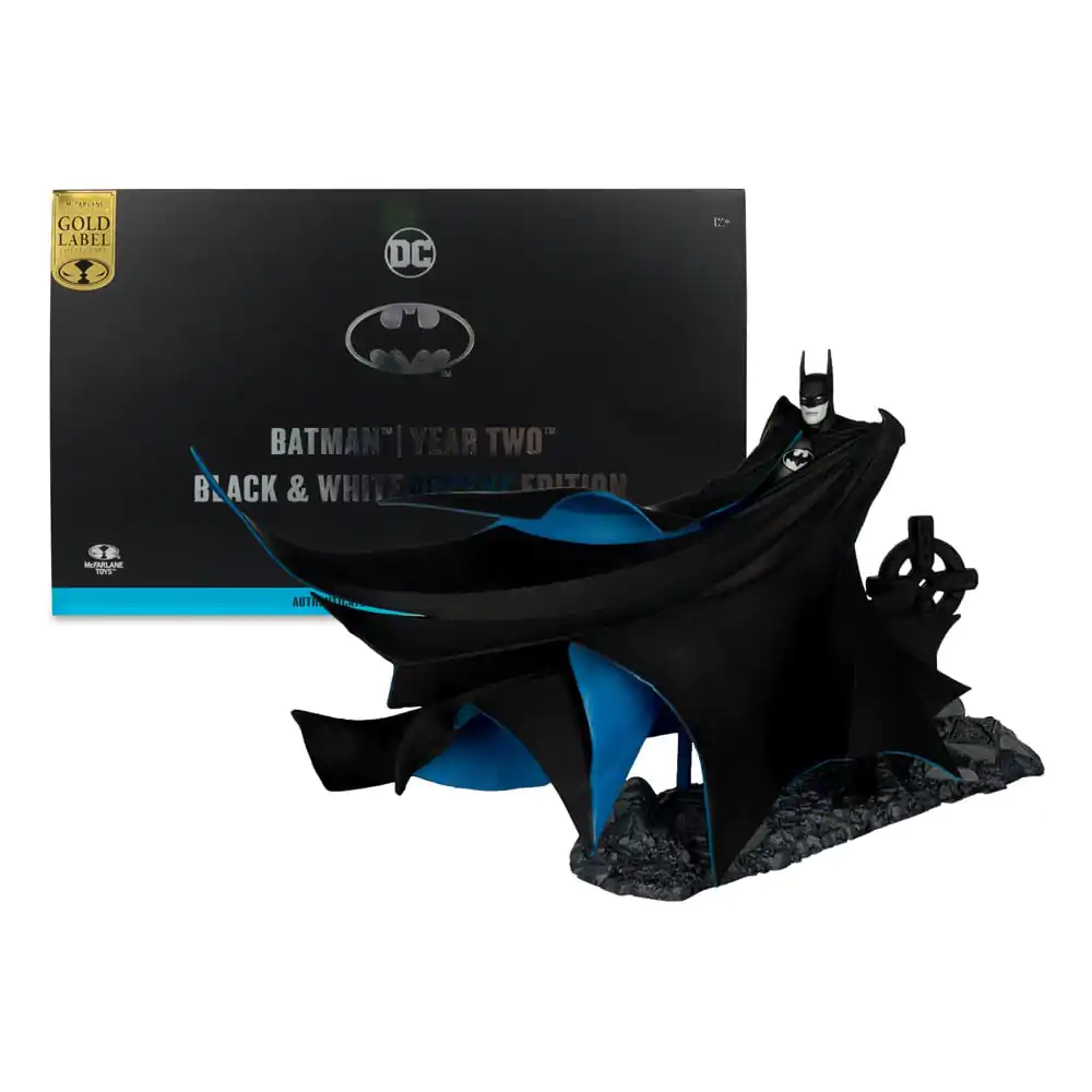 DC Multiverse Action Figur Batman (Batman: Year Two) (Gold Label) 18 cm Produktfoto