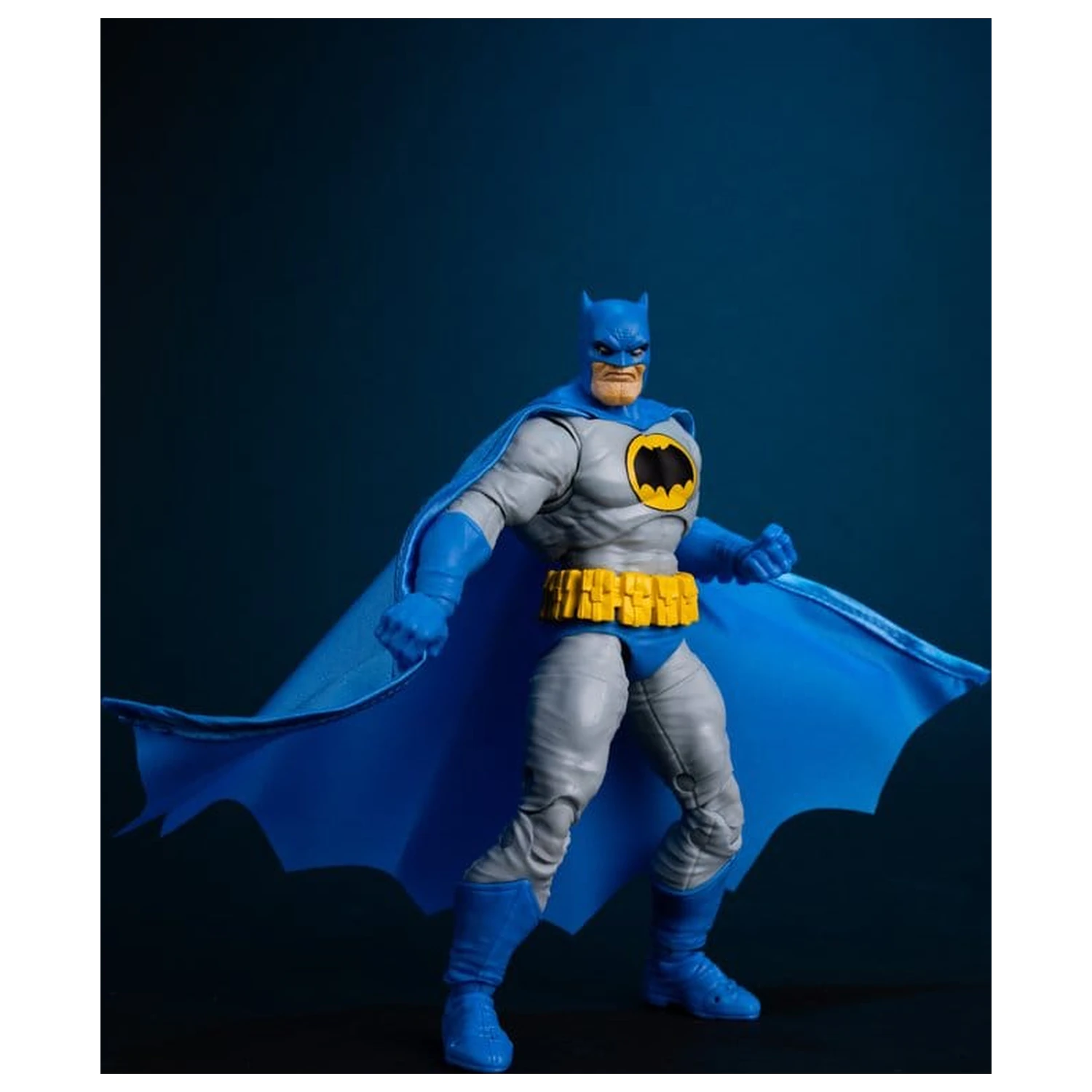 DC Multiverse Action-Figur Batman (Dark Knight Returns) 18 cm Produktfoto