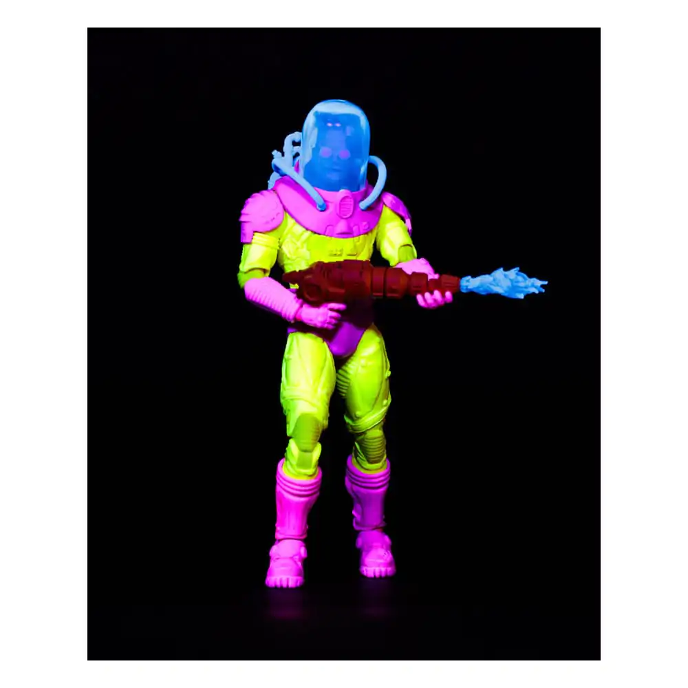 DC Multiverse Actionfigur Mr. Freeze (Black Light) (Gold Label) 18 cm Produktfoto