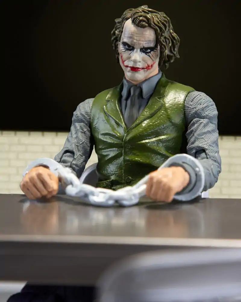 DC Multiverse Actionfigur The Joker (Jail Cell Variant) (The Dark Knight) (Gold Label) 18 cm termékfotó