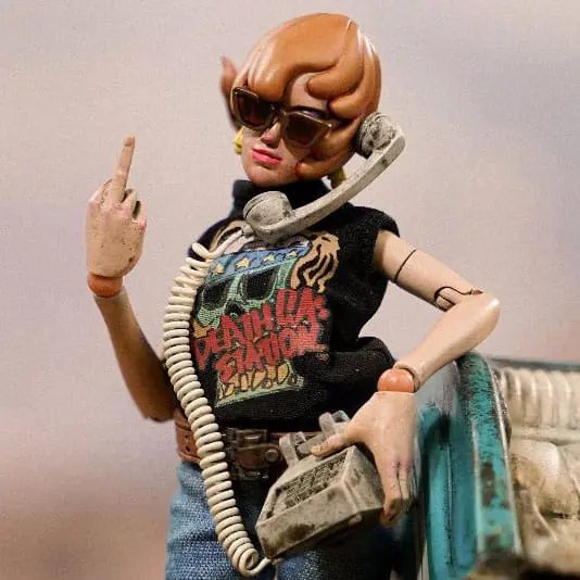 Death Gas Station Actionfigur Canyon Sisters: Mrs. T 15 cm Produktfoto