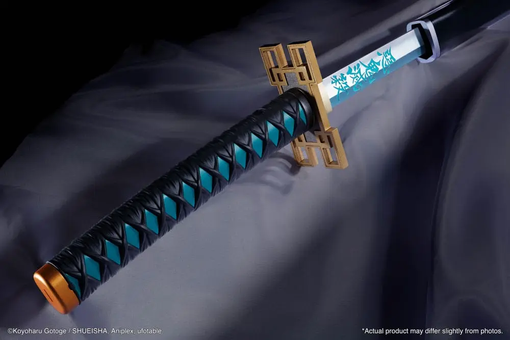 Demon Slayer: Kimetsu no Yaiba Proplica Replik 1/1 Nichirin Sword (Muichiro Tokito) 91 cm Produktfoto
