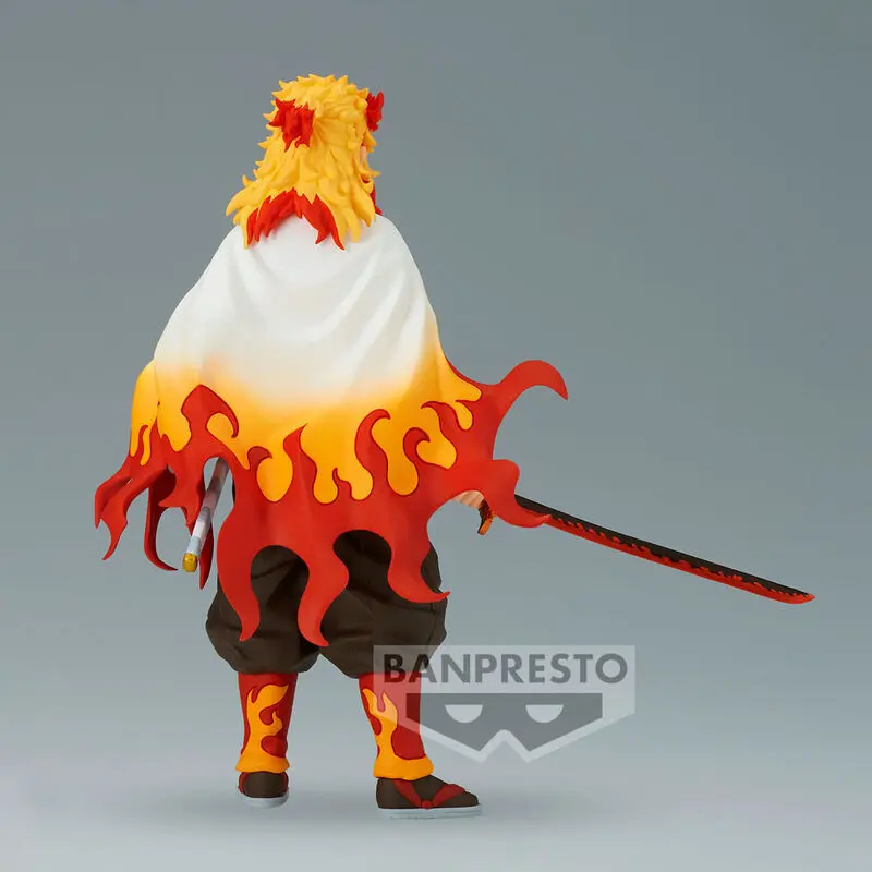 Demon Slayer Kimetsu no Yaiba Kyojuro Rengoku Figur 17cm termékfotó