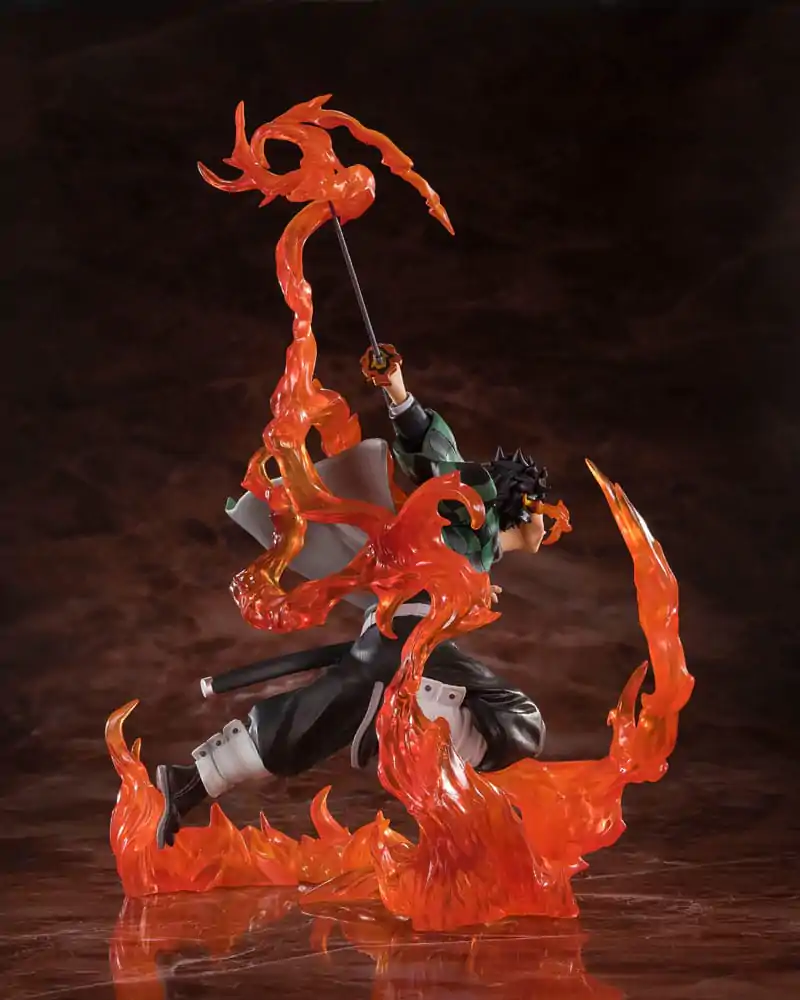 Demon Slayer Kimetsu no Yaiba Tanjiro Kamado Kyojuro Rengokus Schwert Schutz Figur 19,5 cm Produktfoto