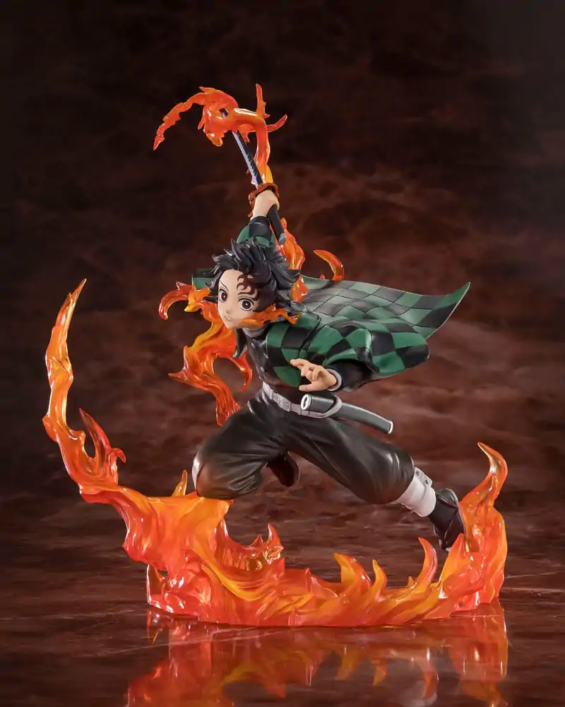 Demon Slayer Kimetsu no Yaiba Tanjiro Kamado Kyojuro Rengokus Schwert Schutz Figur 19,5 cm Produktfoto