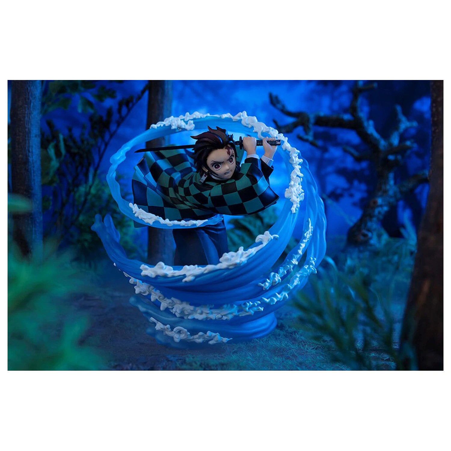 Demon Slayer Kimetsu No Yaiba Tanjiro Kamado Water Breathing S.H. Figurarts Figur 15cm Produktfoto