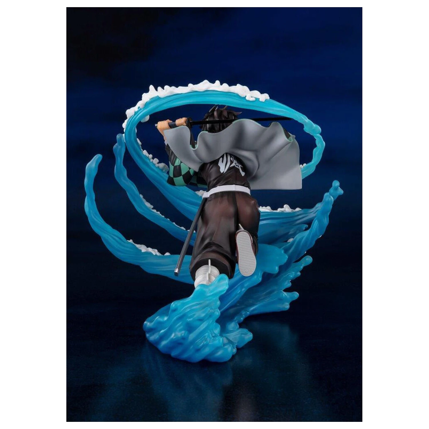 Demon Slayer Kimetsu No Yaiba Tanjiro Kamado Water Breathing S.H. Figurarts Figur 15cm Produktfoto