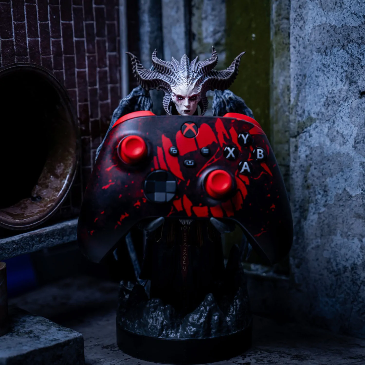 Diablo Controller/Telefonhalter Cable Guy Figur Lilith 22 cm Produktfoto