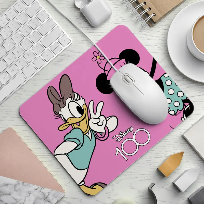 Disney 100th Anniversary Minnie & Daisy Mousepad termékfotó