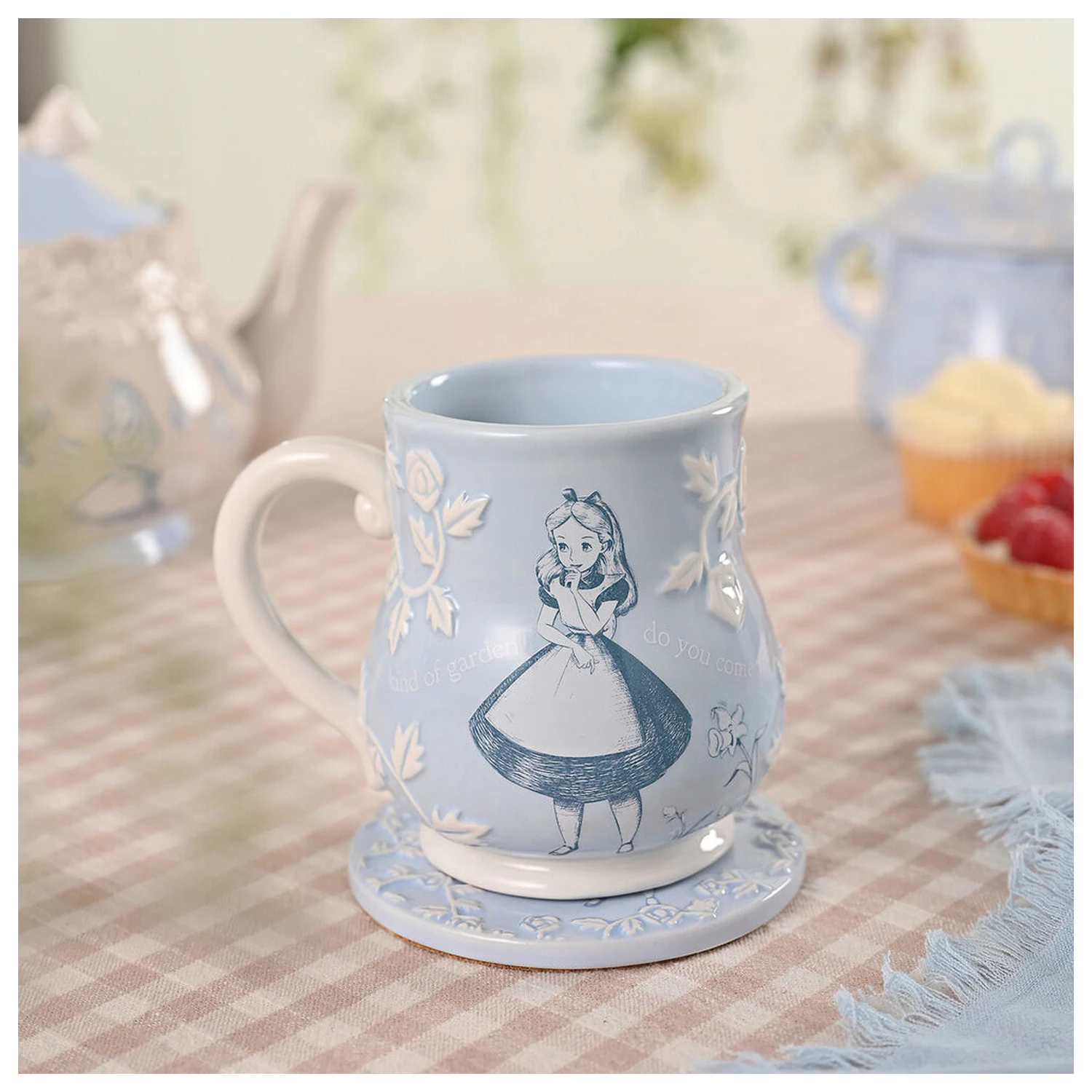 Disney Alice in Wonderland Alice Tasse Produktfoto