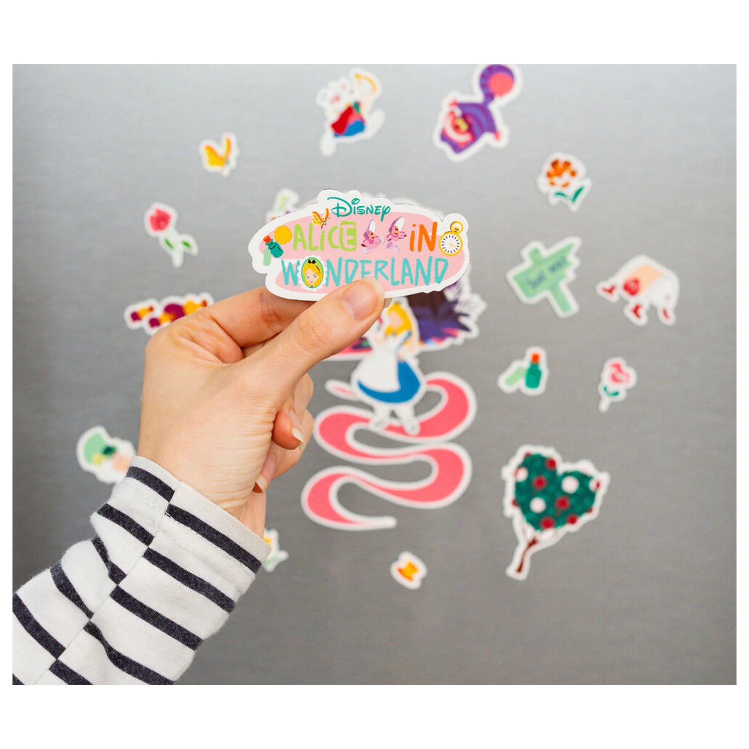 Disney Alice in Wonderland Set von gestanzten Magneten Produktfoto