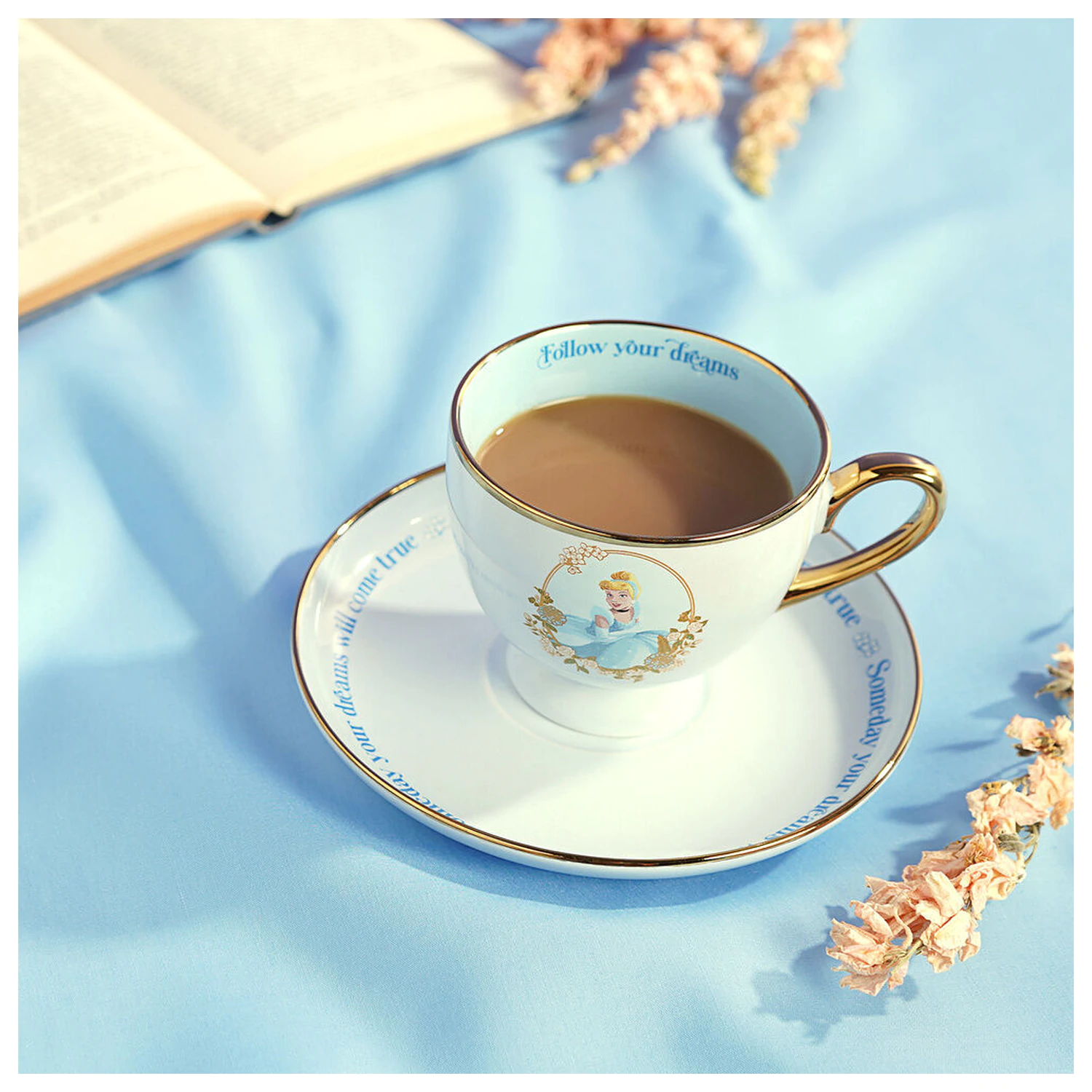 Disney Princess Cinderella Teetasse und Untertasse Produktfoto