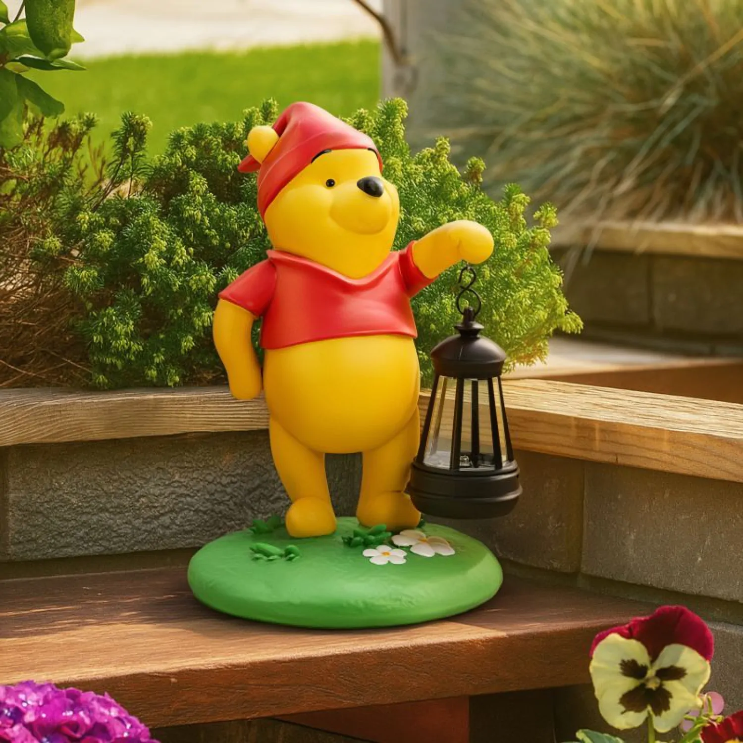 Disney LunaGlo Licht Winnie the Pooh Gnome 27 cm Produktfoto