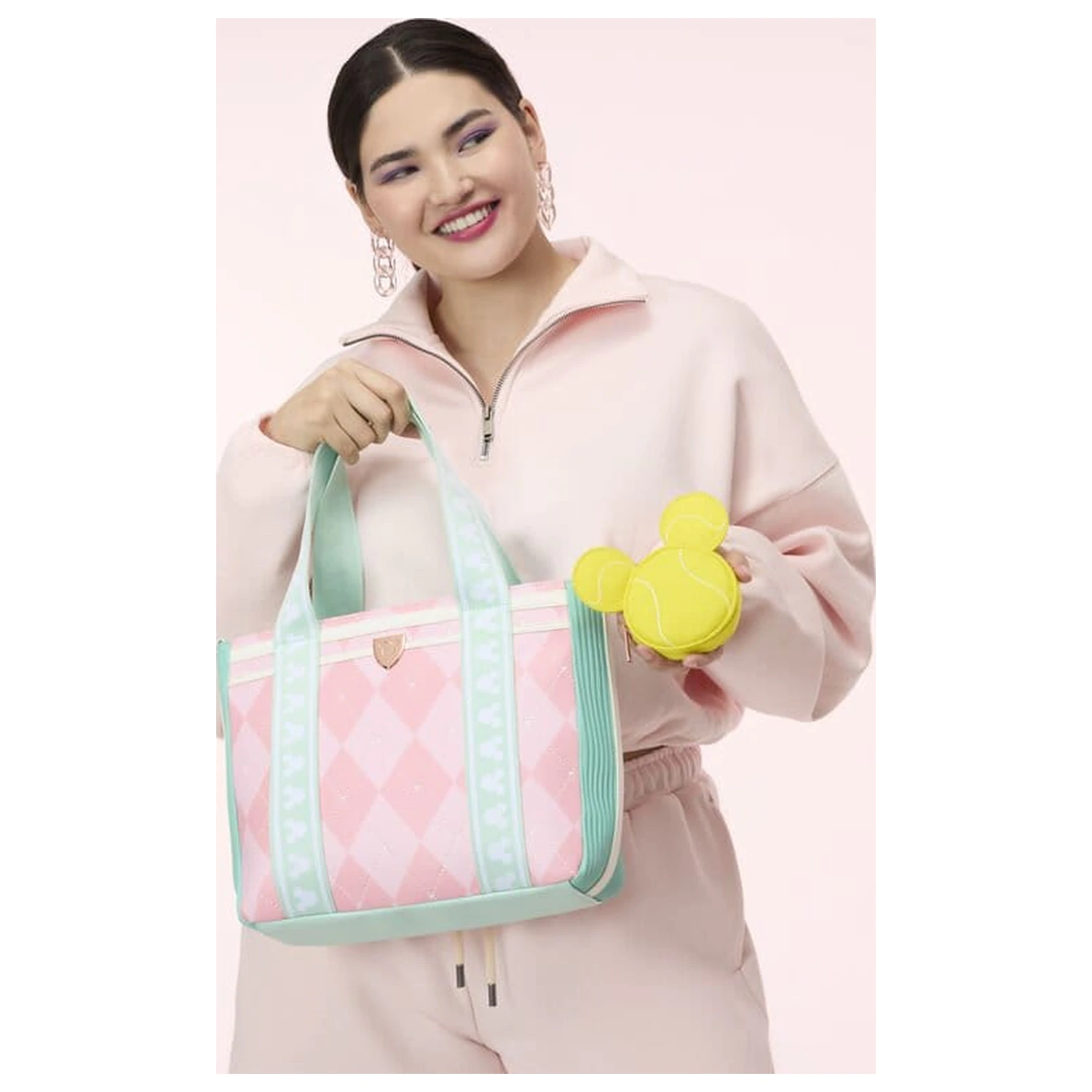 Disney by Loungefly Umhängetasche mit Geldbörse Mickey&Friends Tennis Produktfoto