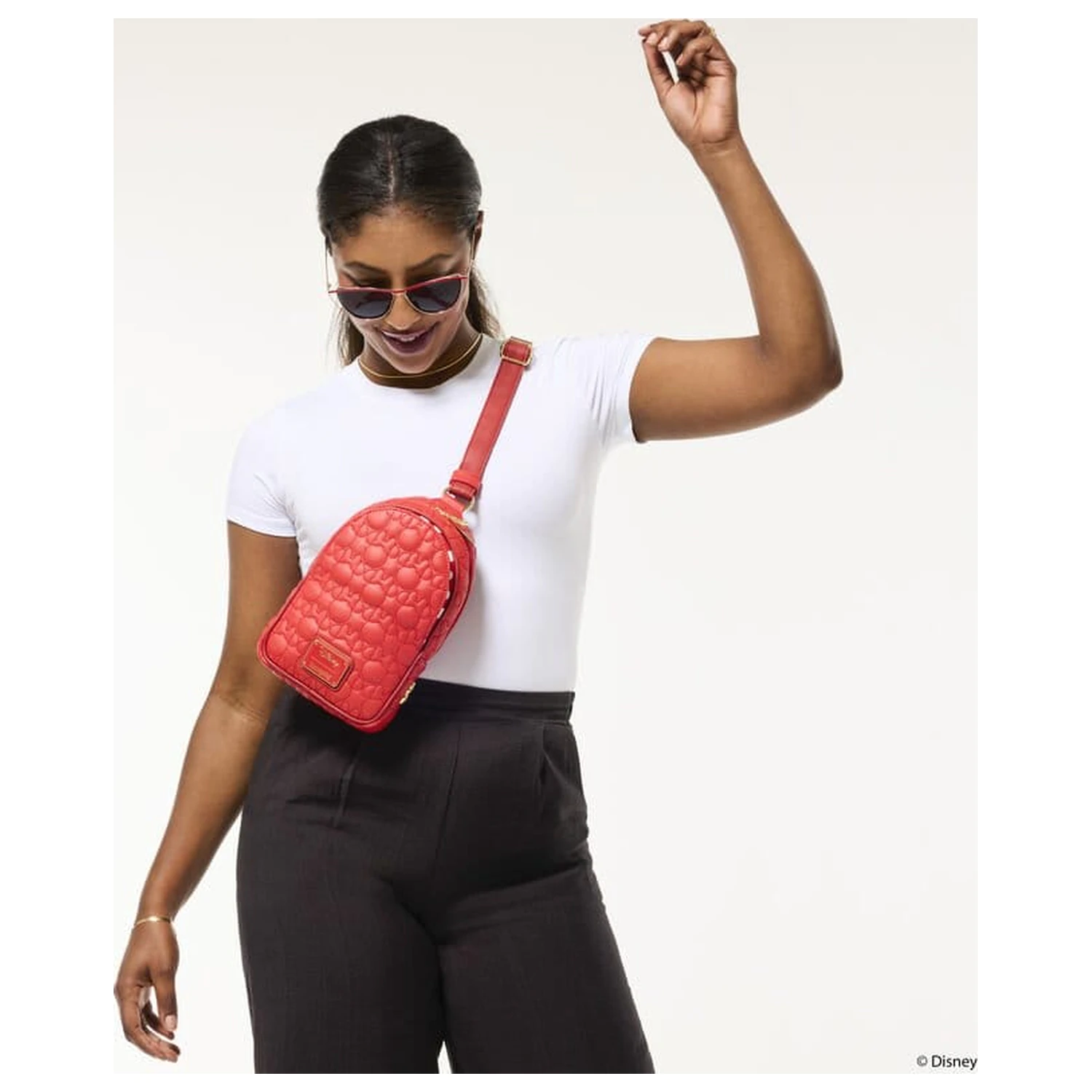 Disney by Loungefly Sling Bag Minnie Produktfoto